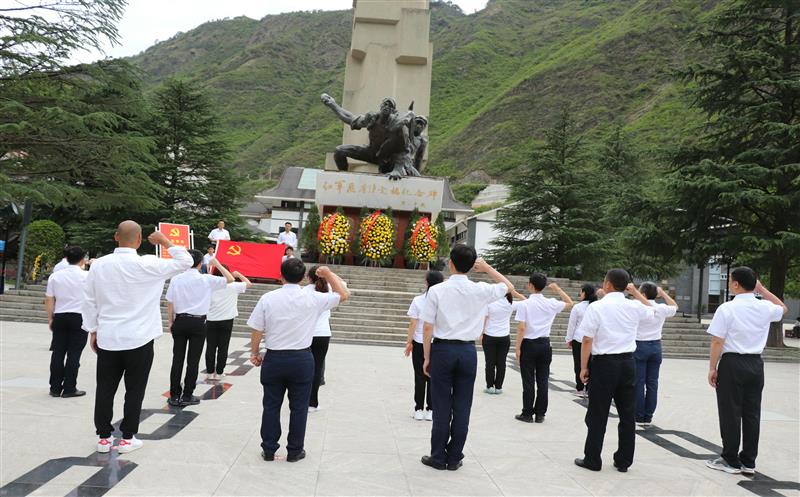 技工学校组织开展“不忘初心再出发，，，，，，，奋进伟大新征程”党史学习教育主题党日活动