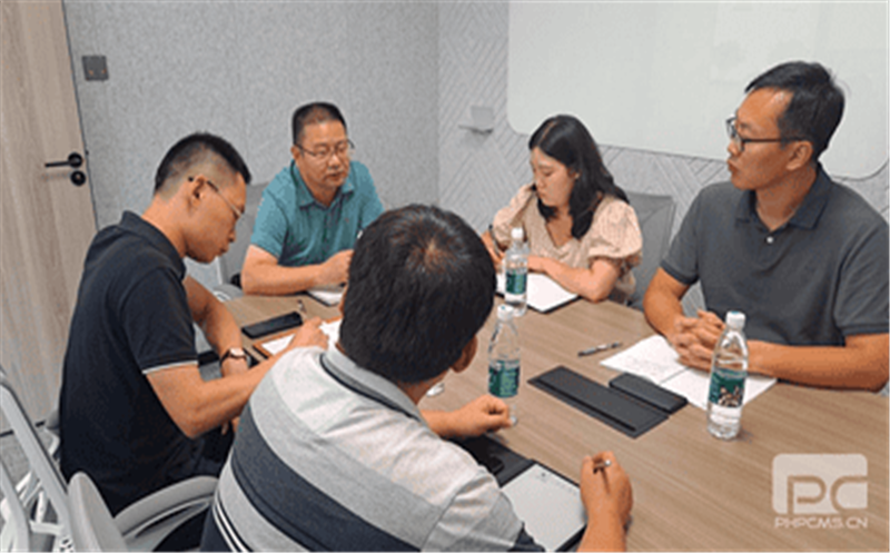 “加强企业劳动；；；；；；；； 关爱职工身心健康” 冶勘物流分工会开展安全检查暨“夏送清凉“慰问活动