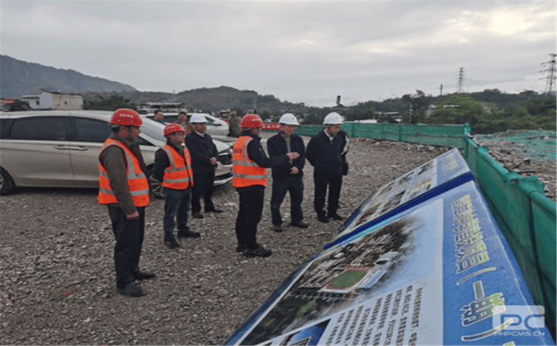 杜春茂到核西南建设集团雷波三峡中学建设项目（一期）调研指导工作