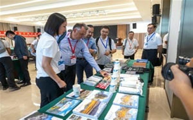 坚守二十载，，，，，，，，可可托海世界地质公园首次再评估圆满落幕